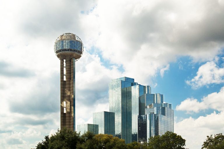 Custom crating and freight shipping services near Reunion Tower in Downtown Dallas, TX.